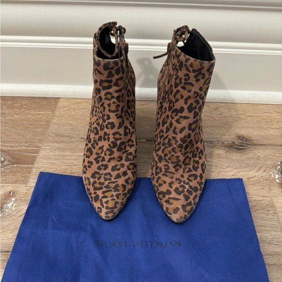 Stuart Weitzman Leopard print booties Size 5 - Picture 1 of 5